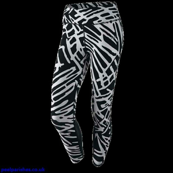 Nike Pants - Nike Epic Lux Tight Fit NWT size S